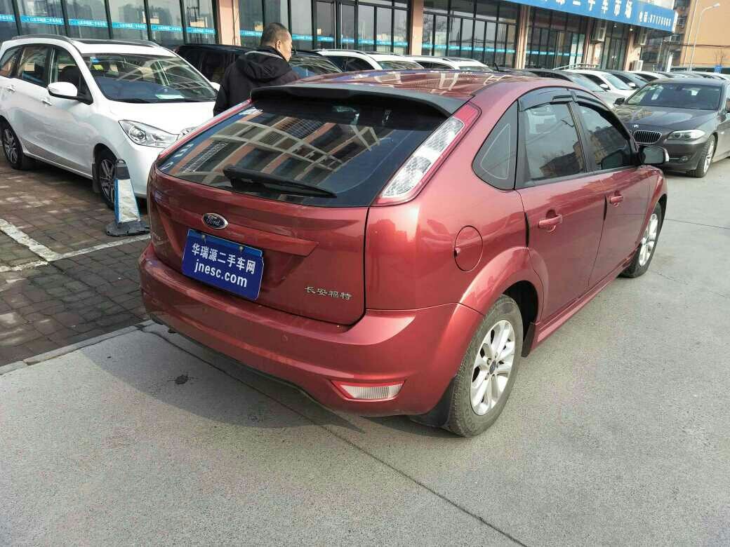 福特 福克斯 2011款 两厢 1.8l 自动时尚型