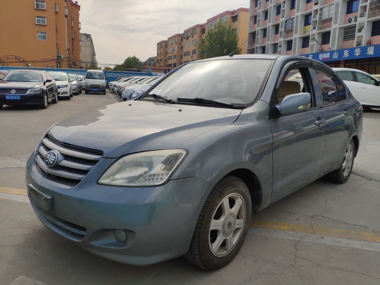 一汽-夏利n5-2010款 1.3l 手动标准型