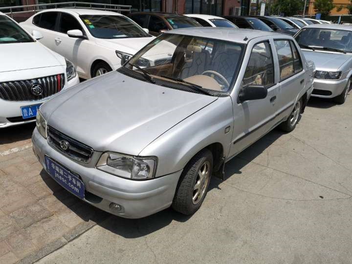 夏利夏利a2005款14l三厢舒适型