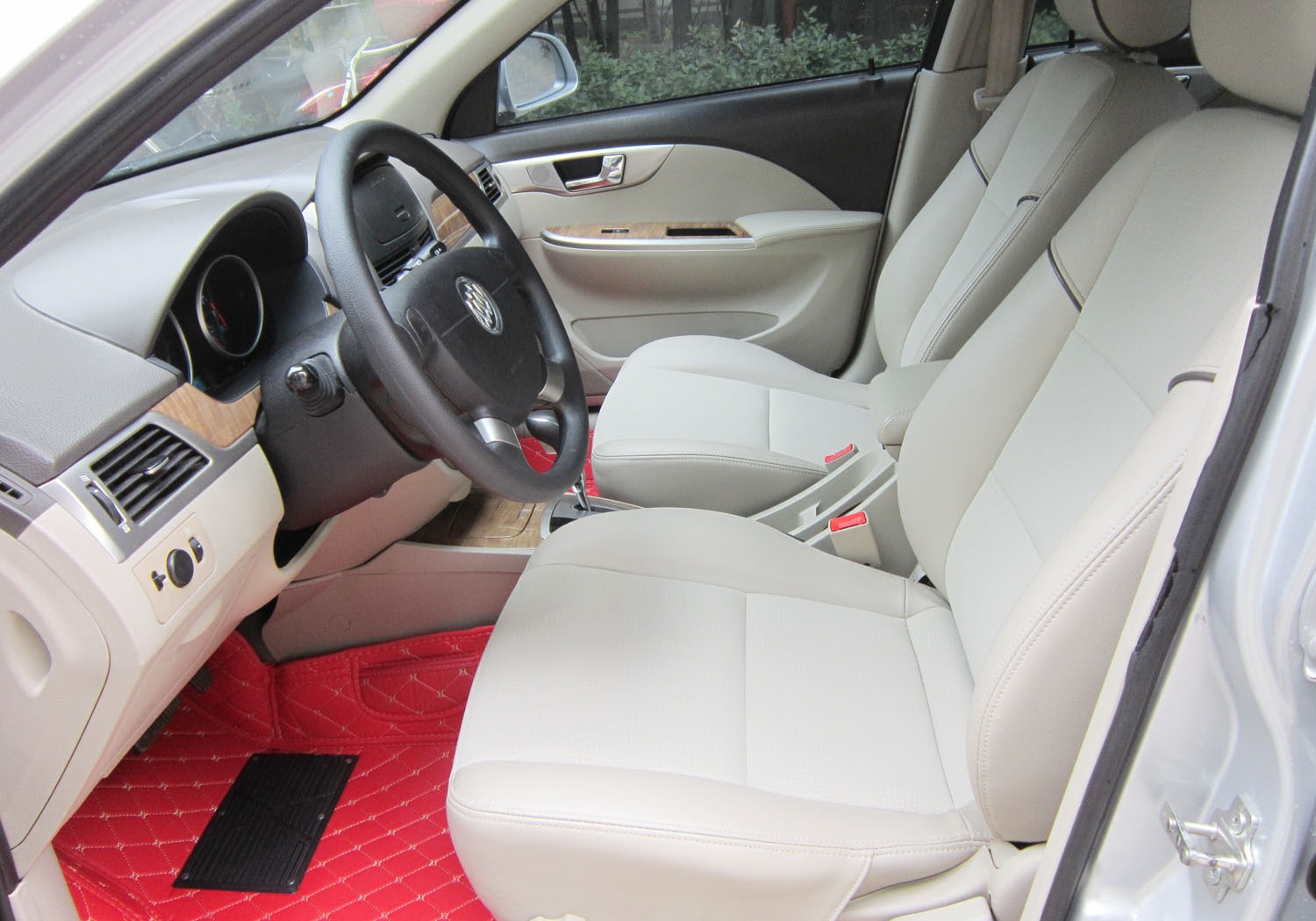 别克凯越2015款15l自动经典型