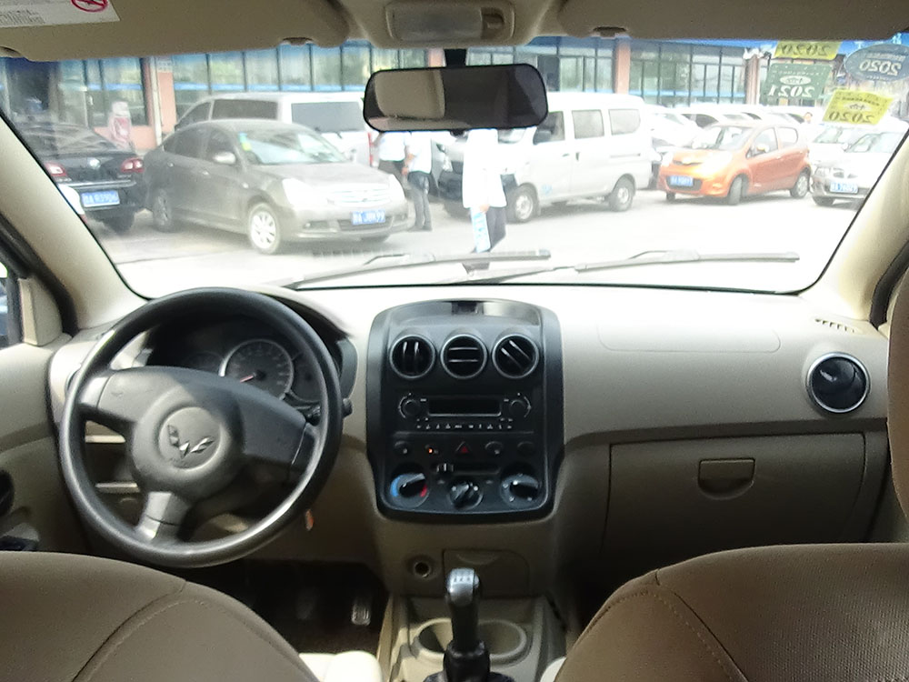 济南五菱-五菱宏光-2010款 6431mf-1.4l 豪华型