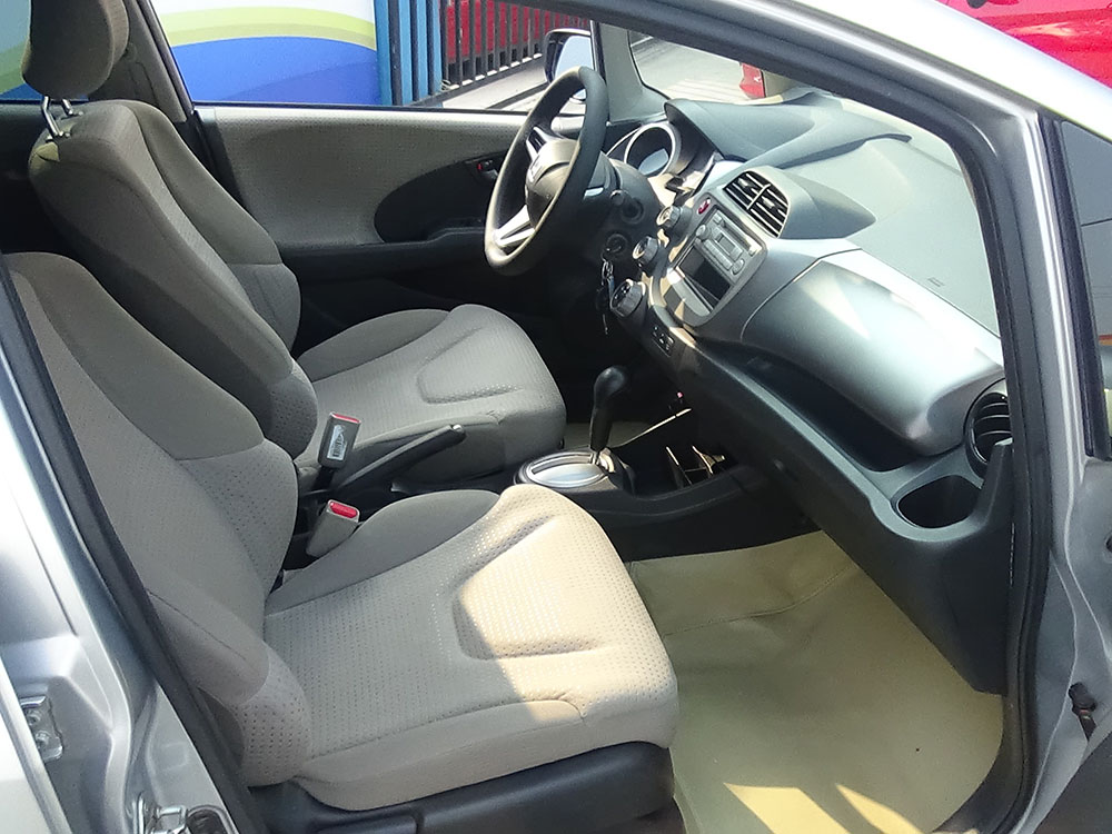 本田飞度2008款13l自动舒适版1