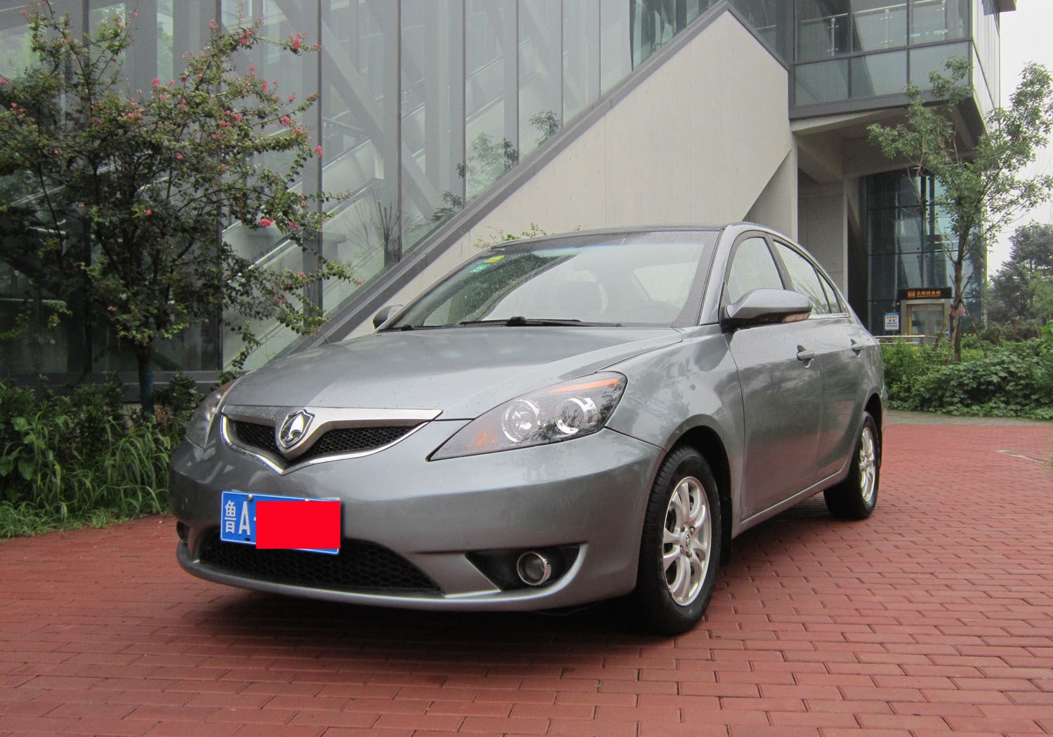 长安 悦翔 2011款 三厢 1.5l 手动3g版