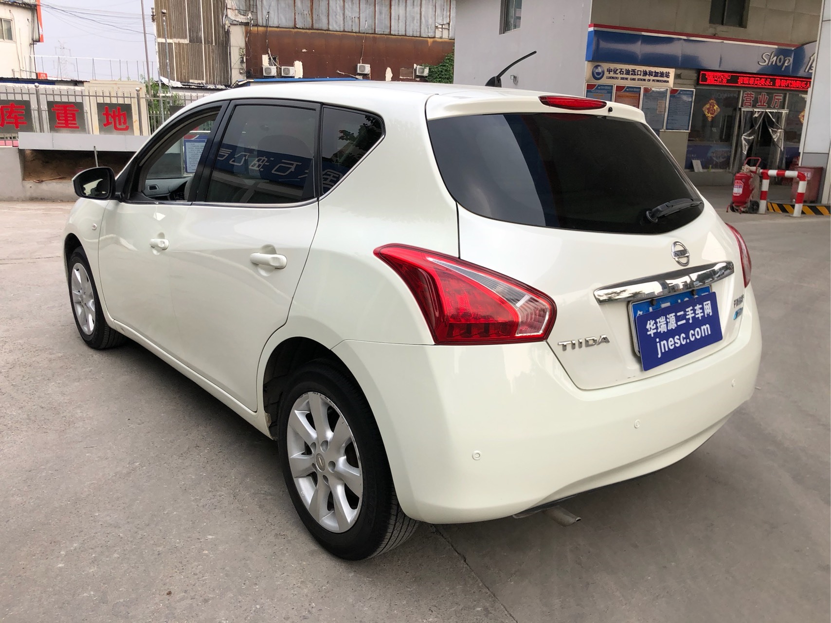 日产骐达tiida2011款自动智能版