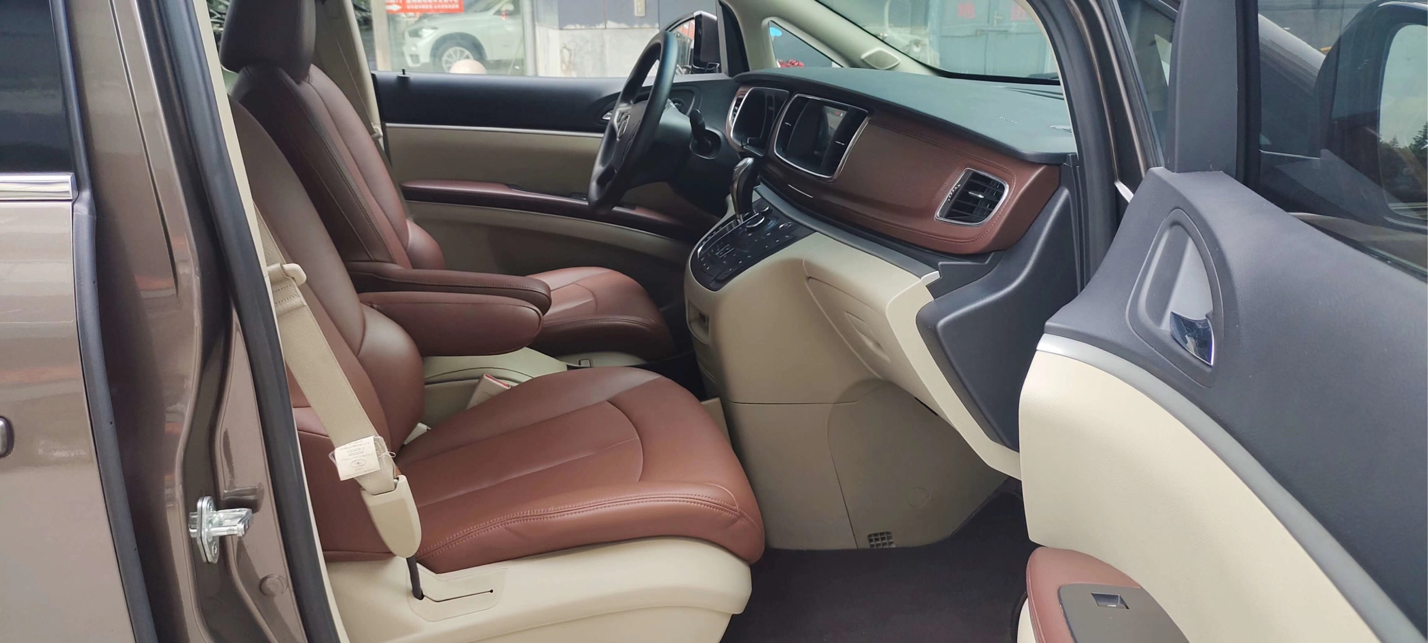 别克-别克gl8-2018款 别克es 28t 尊享型 国vi