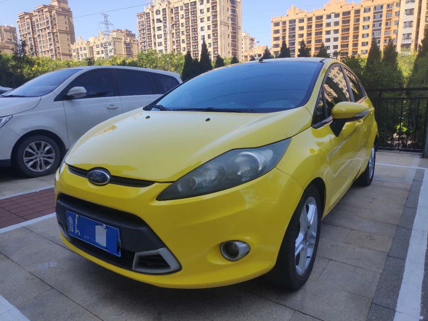 福特嘉年华2009款两厢15l自动运动型