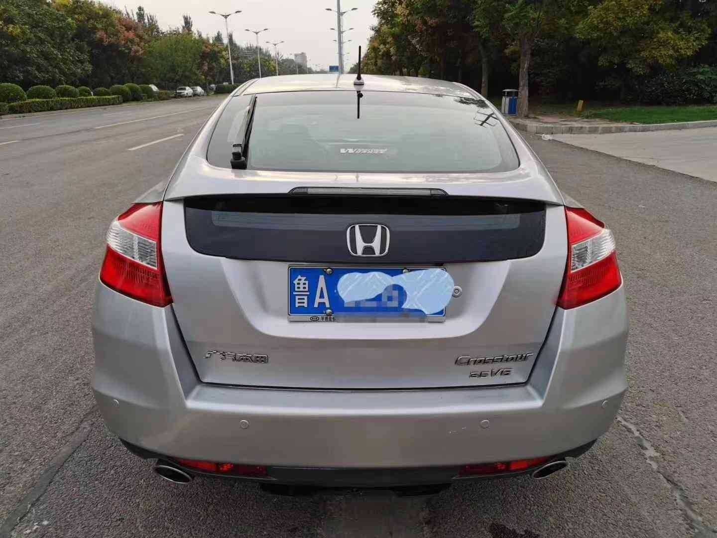 本田-歌诗图-2010款 3.5 手自一体尊贵版