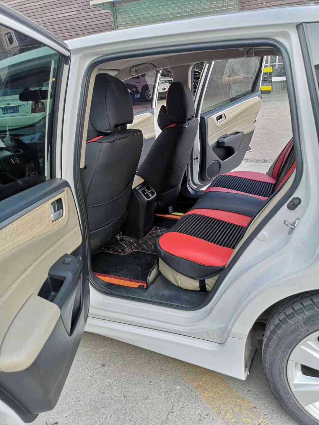 济南本田-杰德-2013款 1.8L 自动舒适版 5座