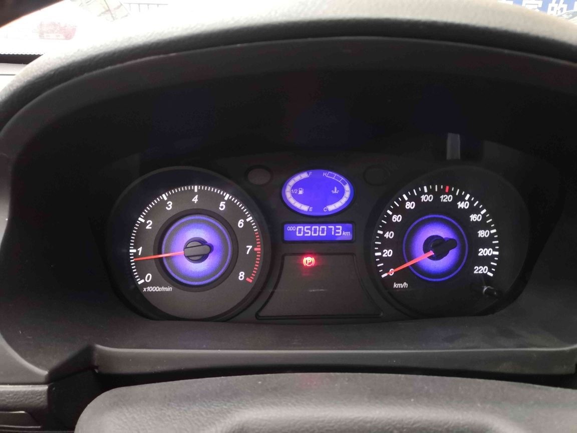 吉利全球鹰-自由舰-2013款 1.0l 手动超越型