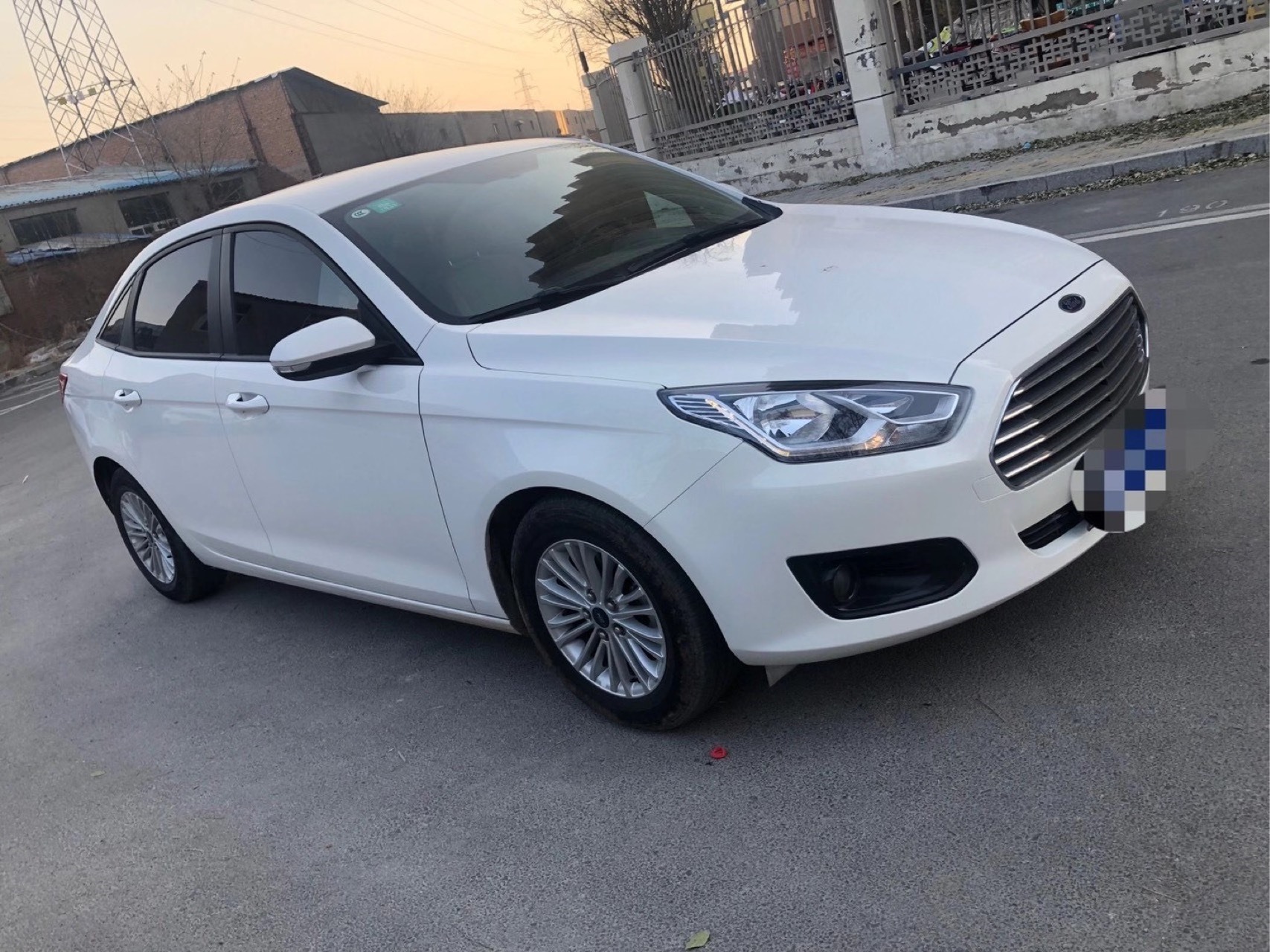 福特-福睿斯-2017款 1.5l 手动舒适型