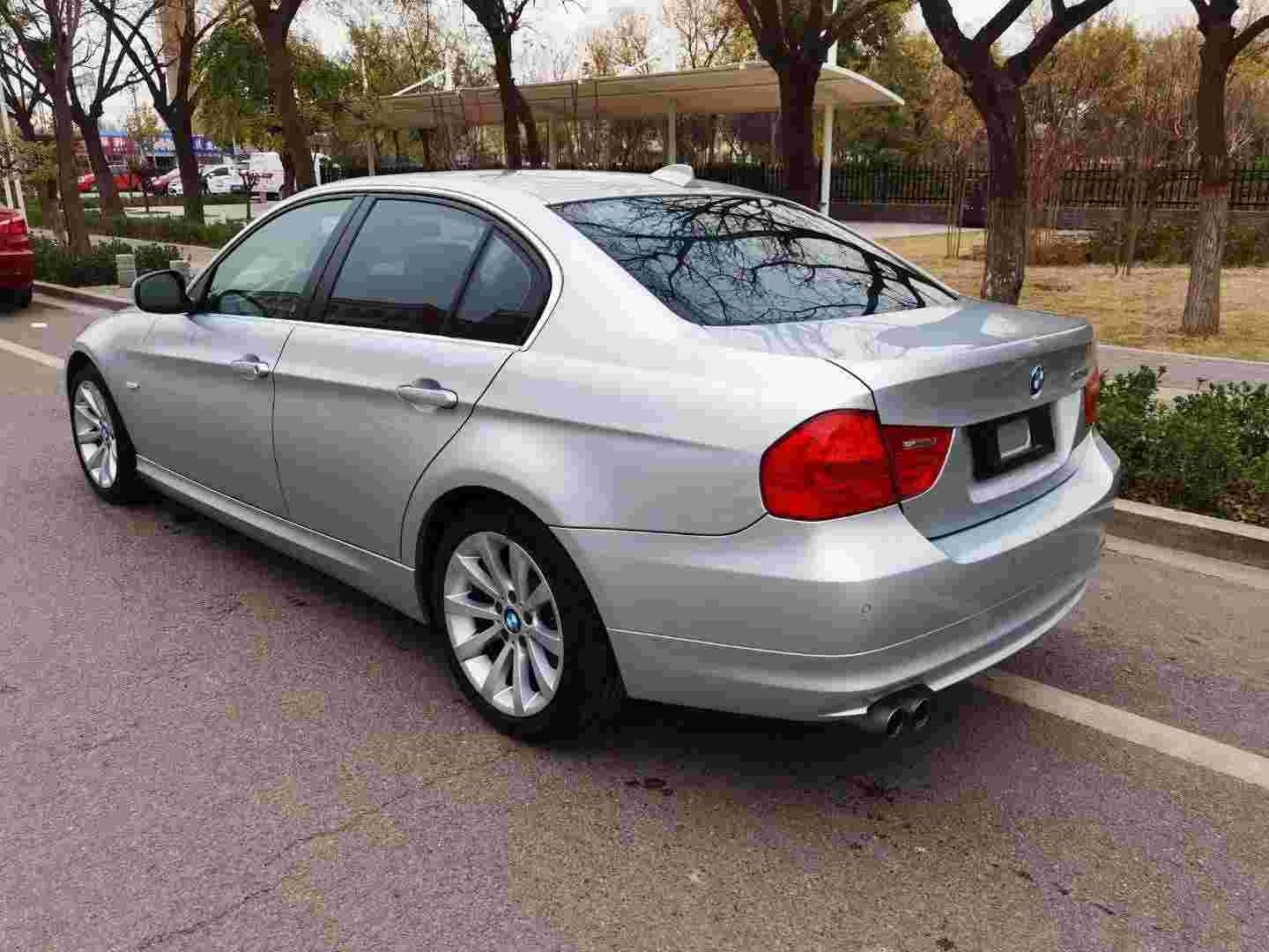 济南宝马-宝马3系-2010款 325i 豪华型