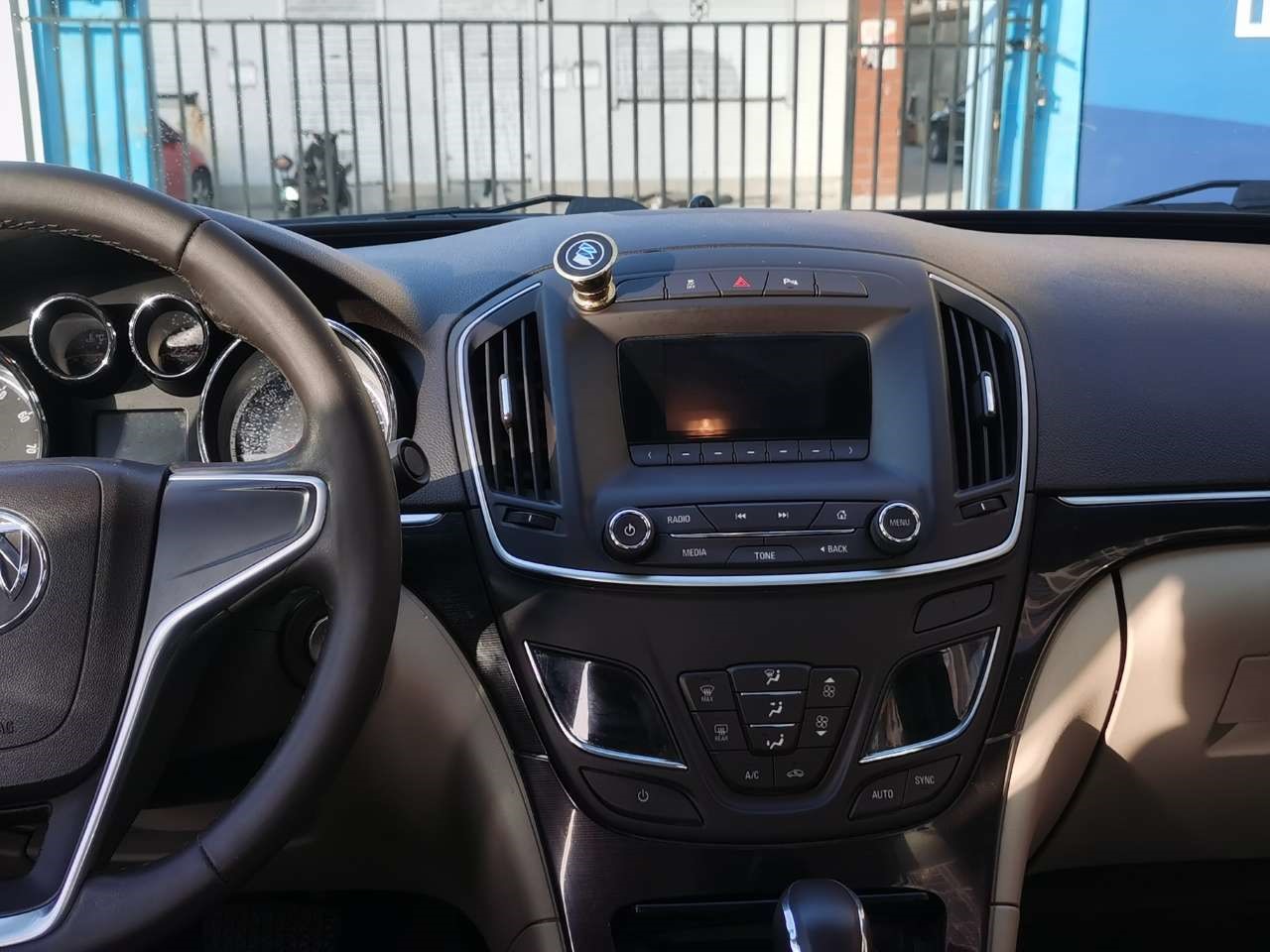 别克 君威 2013款 gs 2.0t 自动 豪情运动版