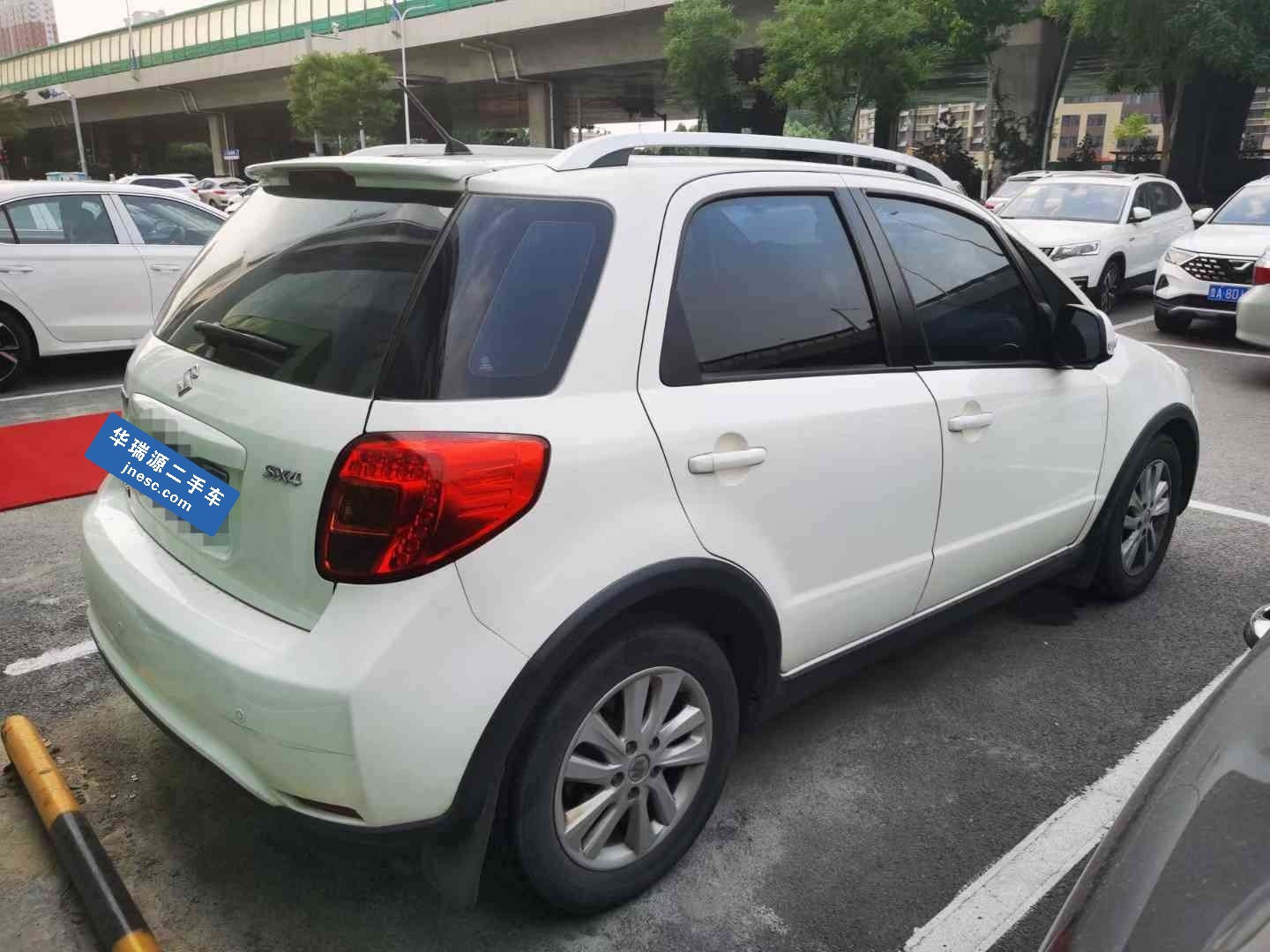 铃木-天语 sx4-2013款 天语sx4两厢 酷锐版 1.6l 自动 灵动型