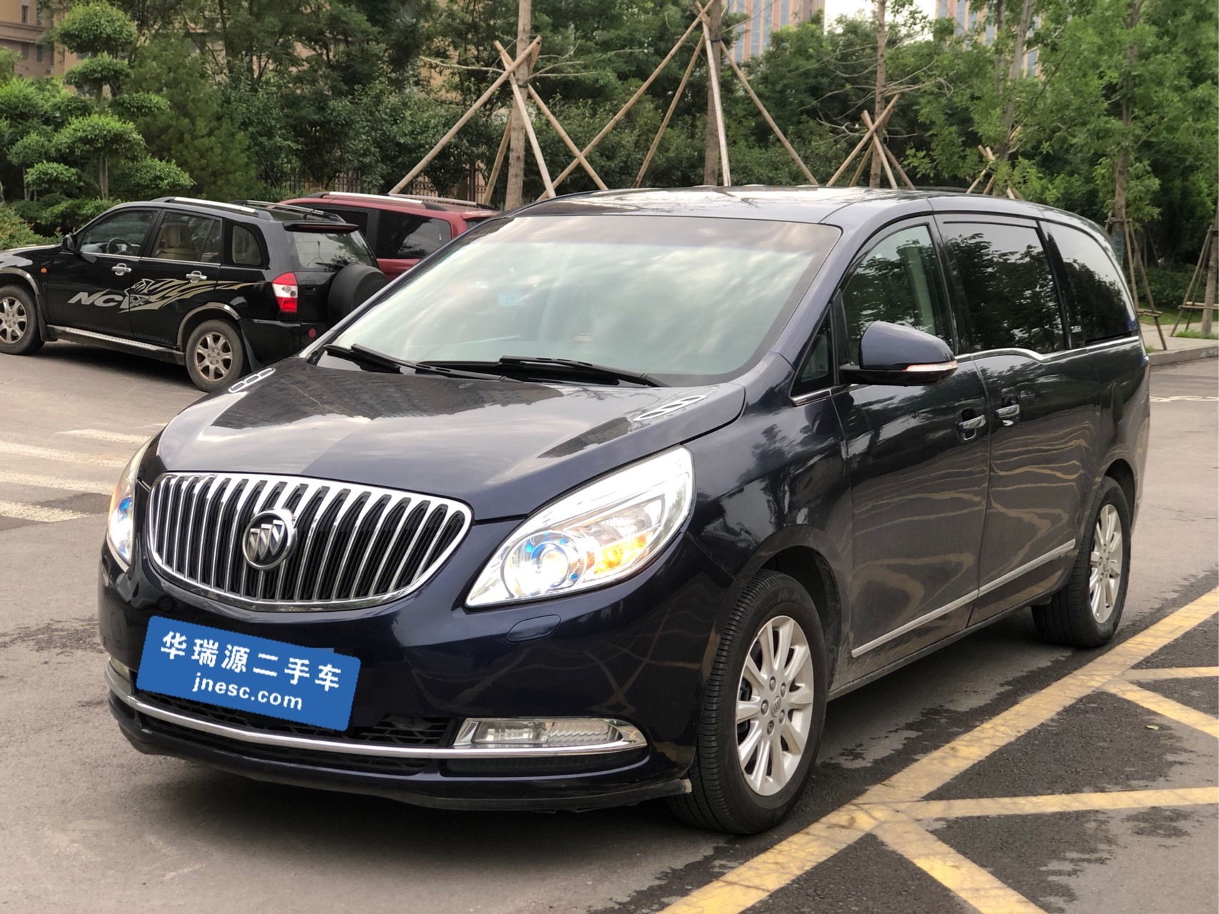 别克-别克gl8-2013款 3.0l gt豪华商务豪雅版