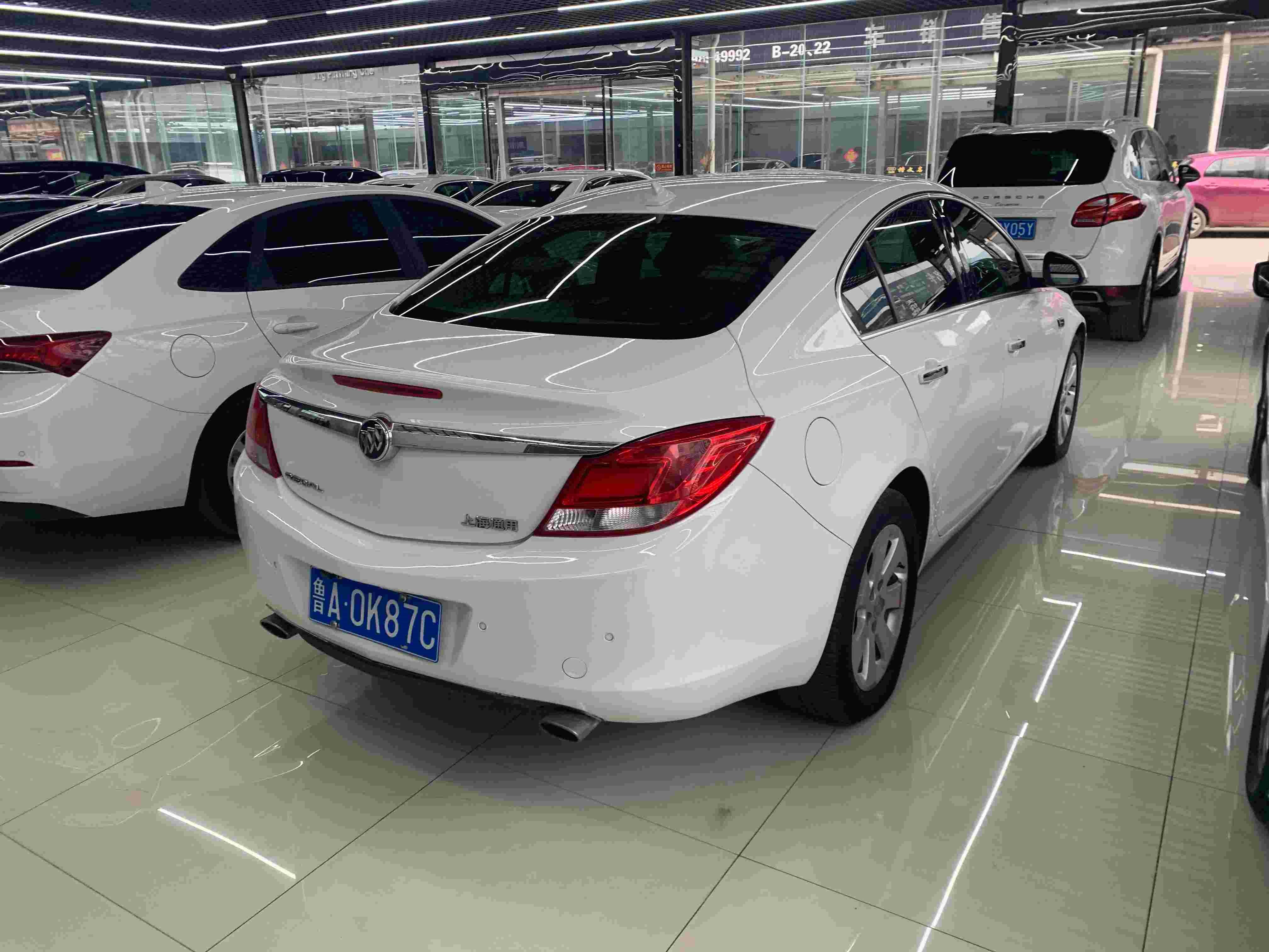 别克 君威 2013款 2.0l 自动 豪华版