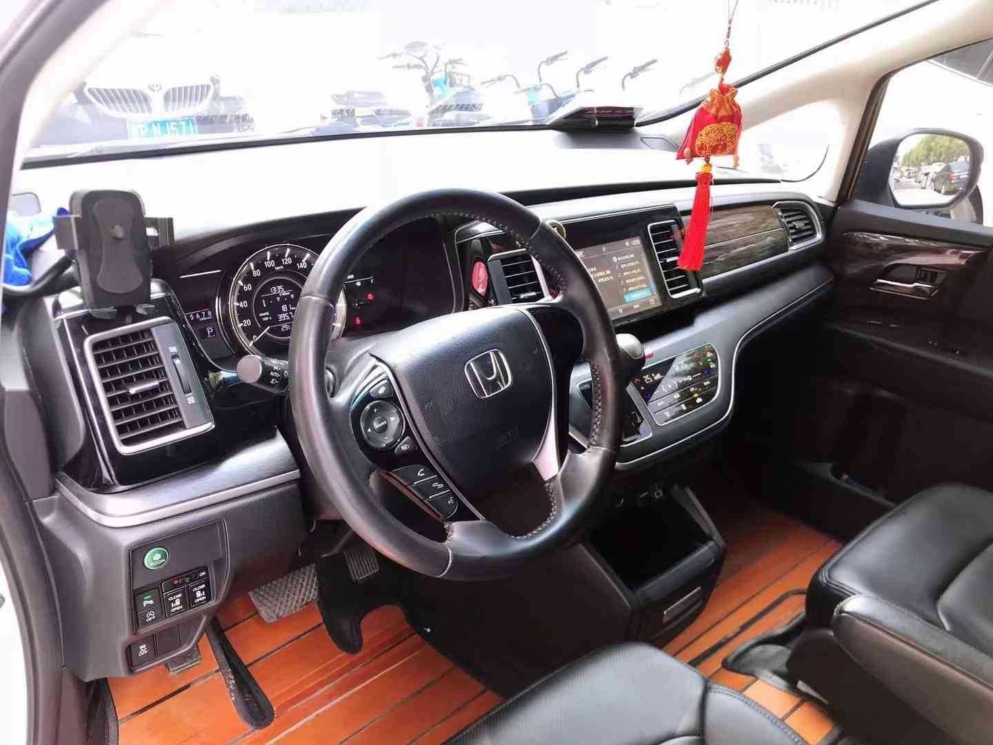 济南本田-艾力绅-2016款 2.4L 豪华版