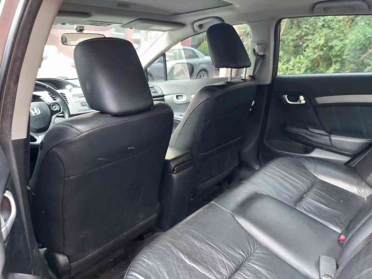 济南本田-思域-2012款 1.8L 自动舒适版