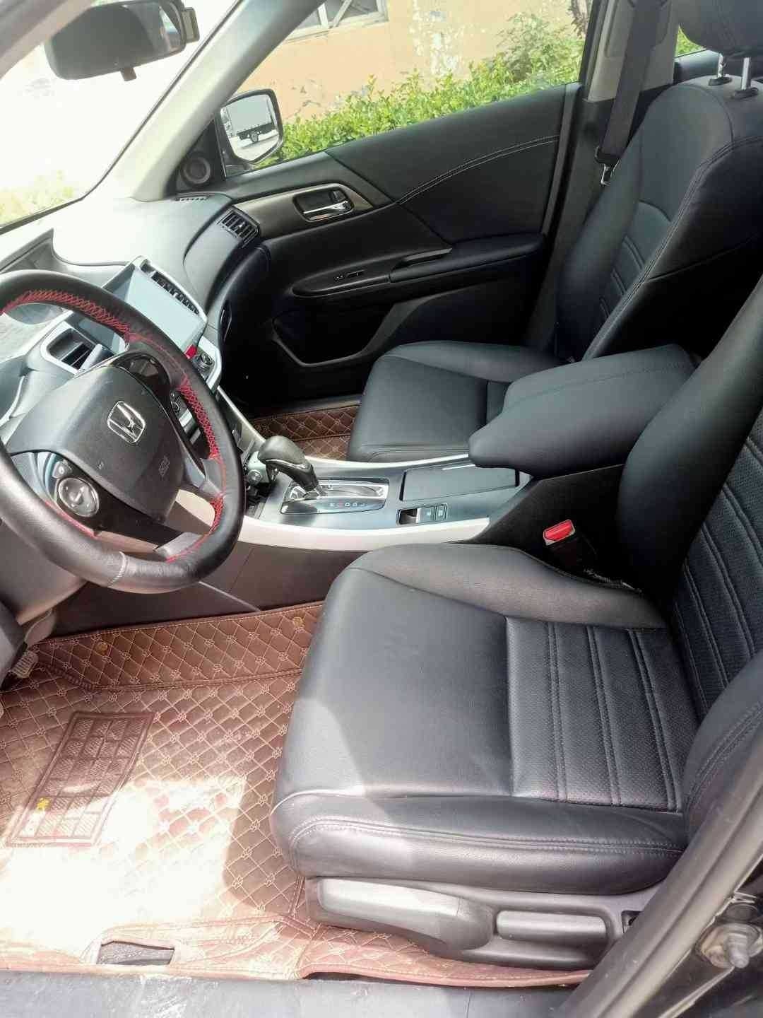 济南本田-雅阁-2012款 2.0L SE