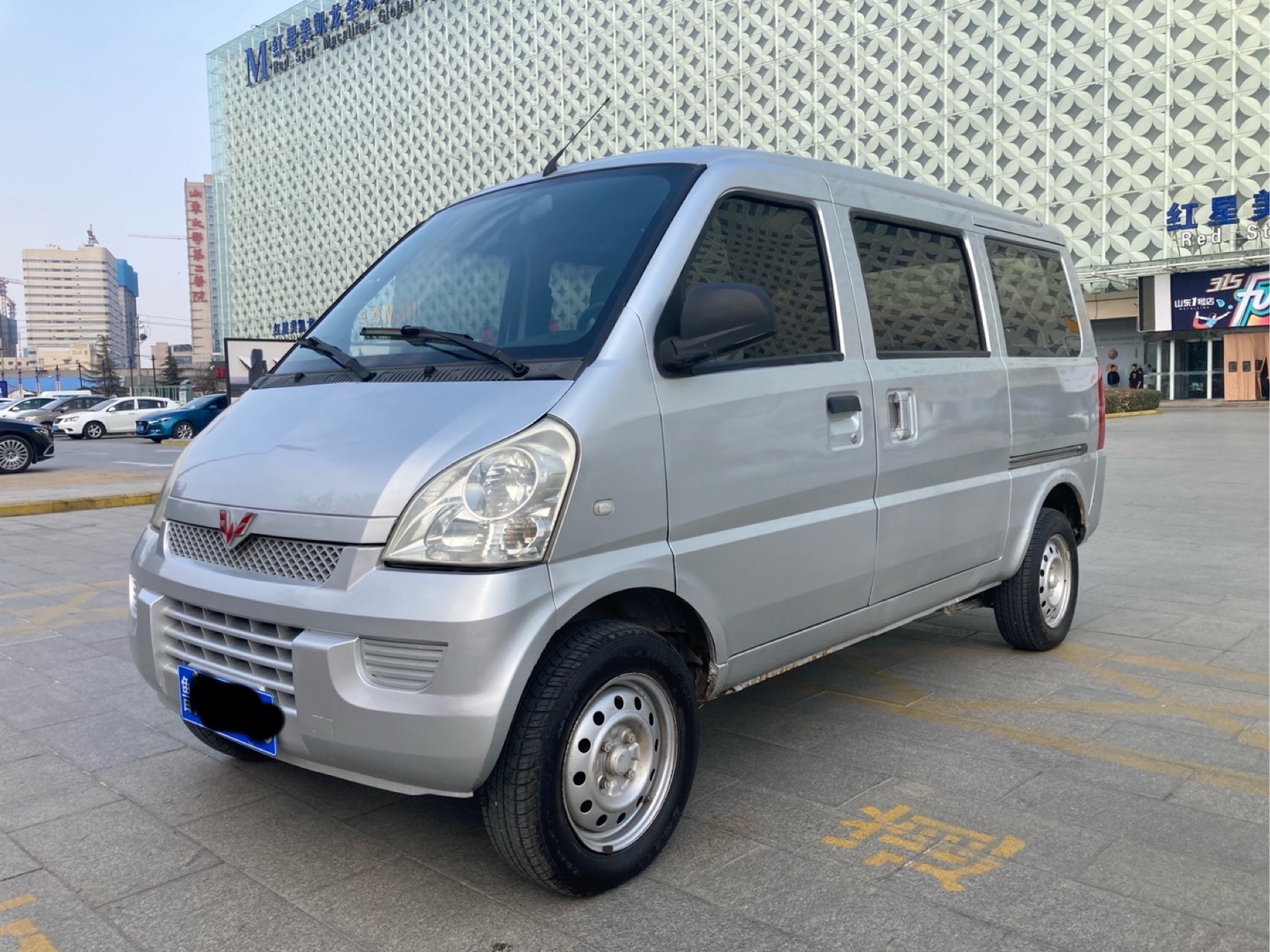 五菱五菱荣光2011款12l标准型