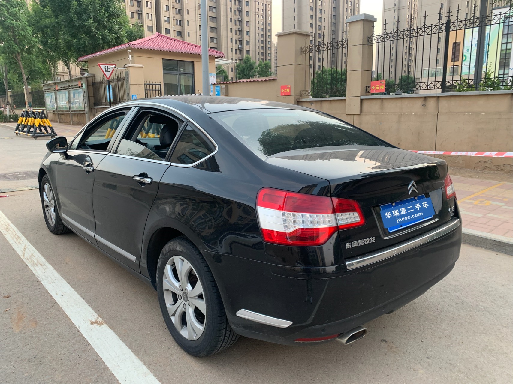 雪铁龙雪铁龙c52011款23l自动尊驭型