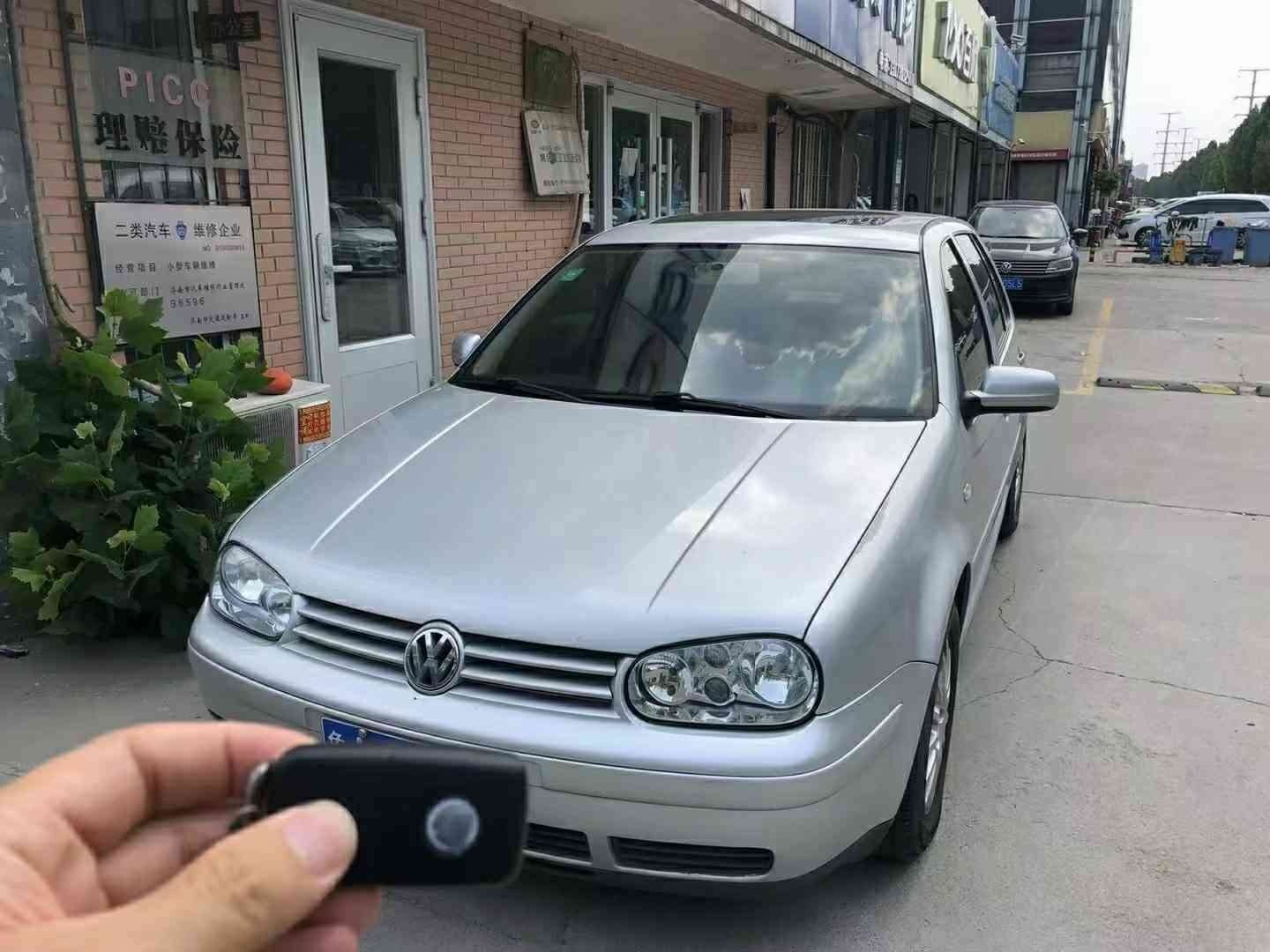 济南大众-高尔夫-2006款 1.6 自动 舒适版