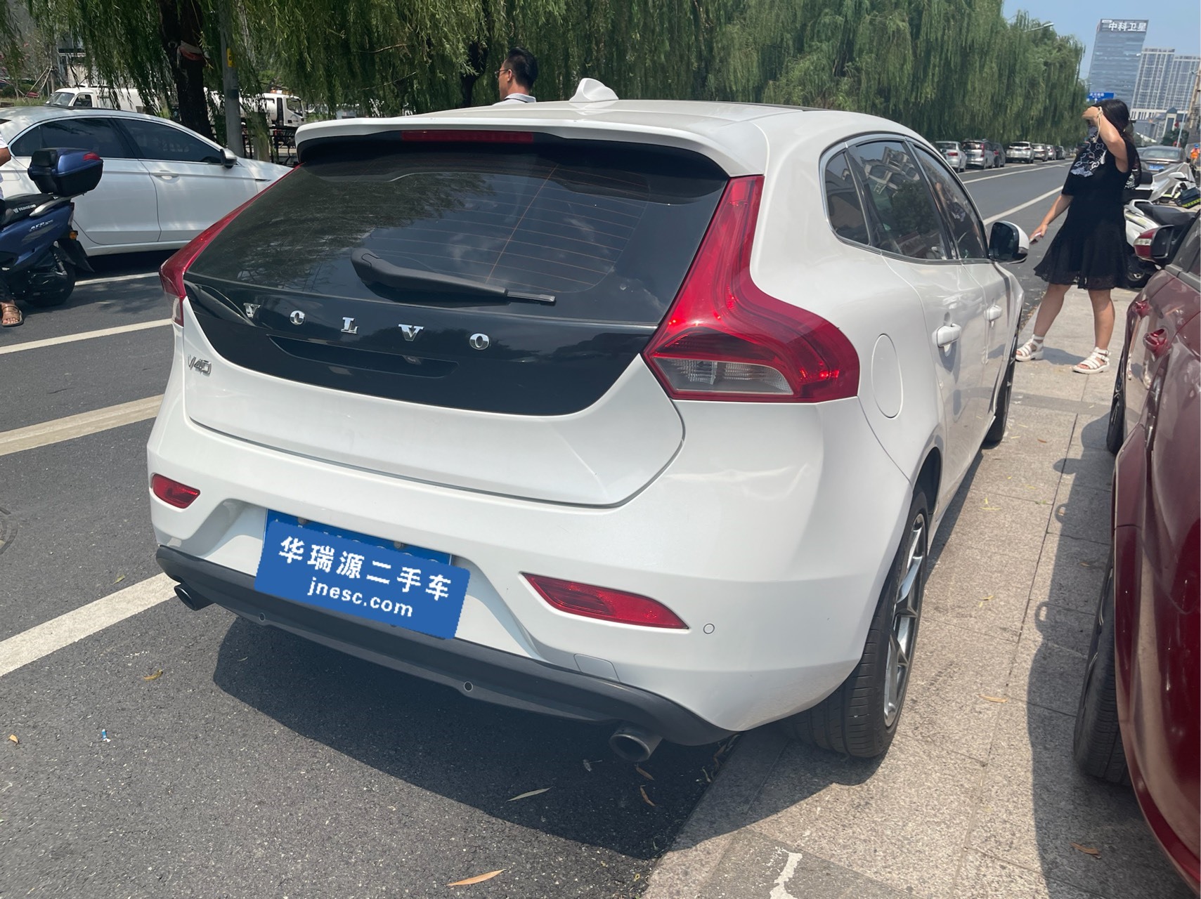 济南沃尔沃-沃尔沃v40(进口)-2015款 1.6t 智逸版