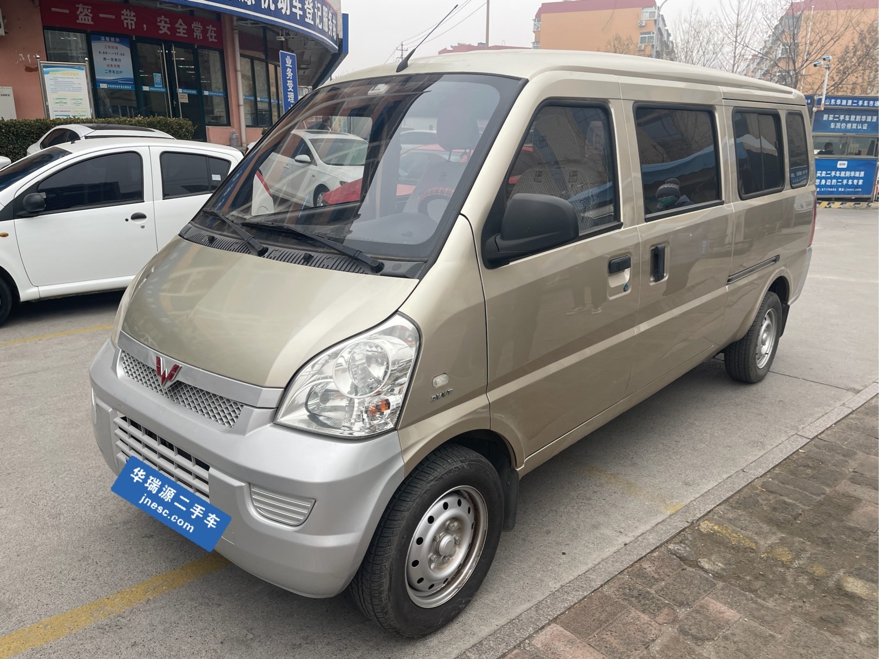 济南五菱-五菱荣光-2012款 1.5l加长基本型