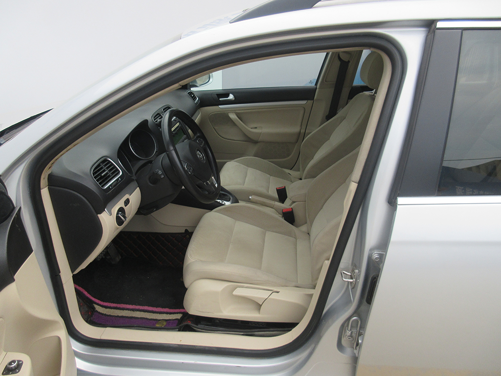 济南大众-高尔夫(进口)-2011款 1.4TSI 舒适旅行版