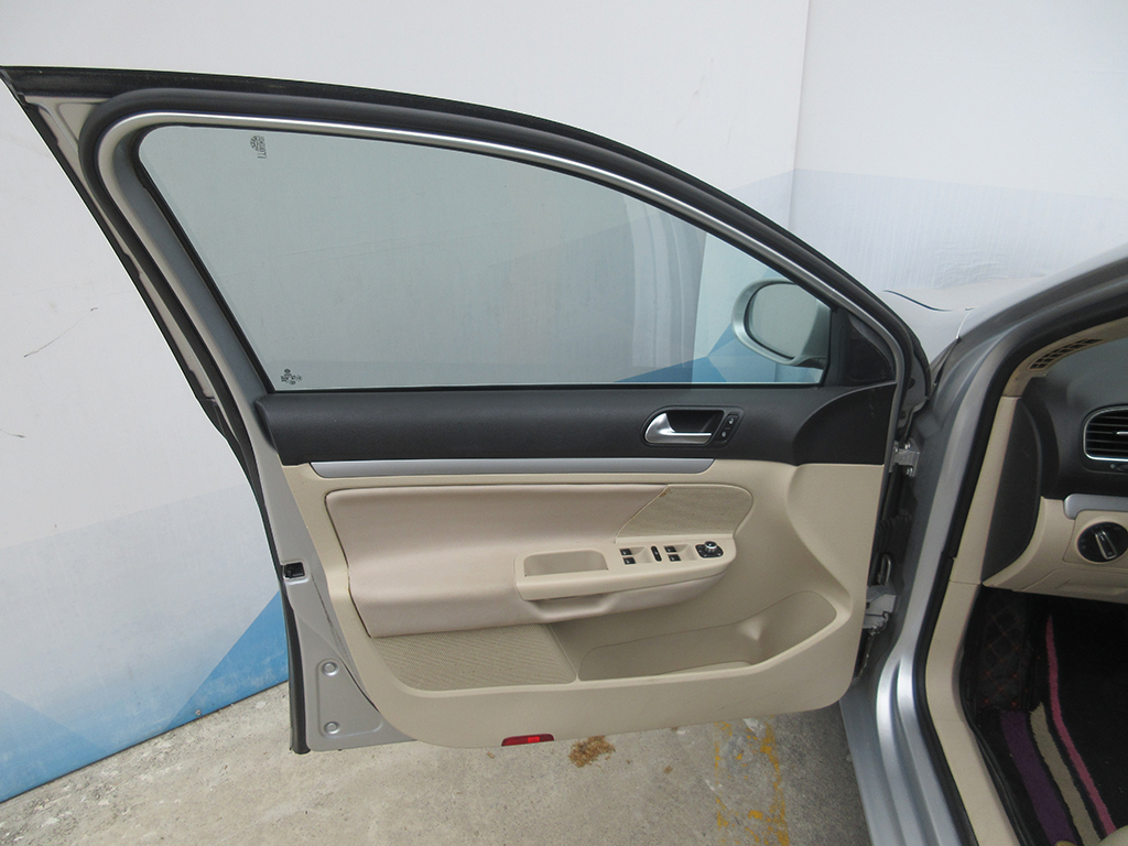 济南大众-高尔夫(进口)-2011款 1.4TSI 舒适旅行版