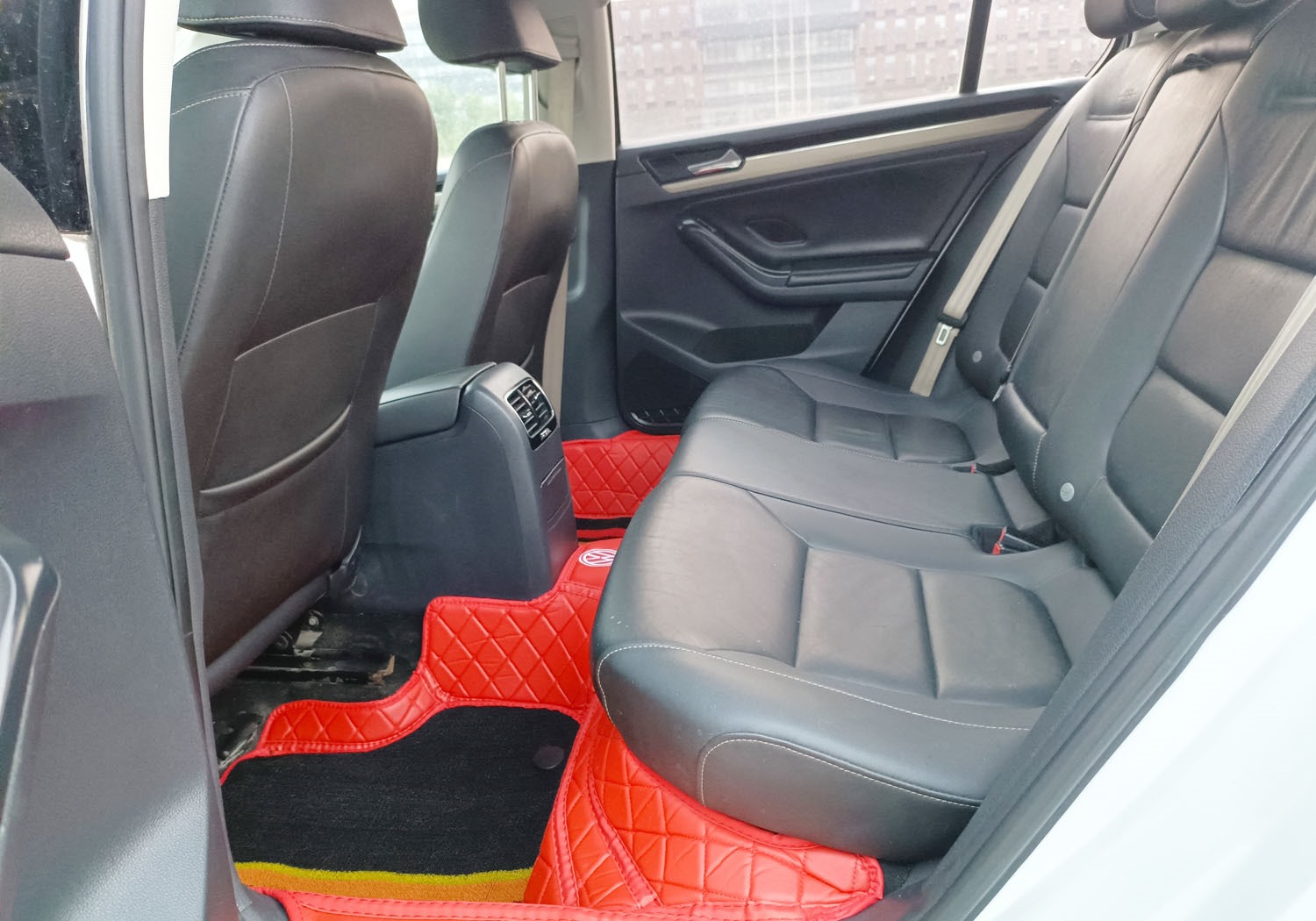 济南大众 速腾 2016款 230TSI 25周年纪念版