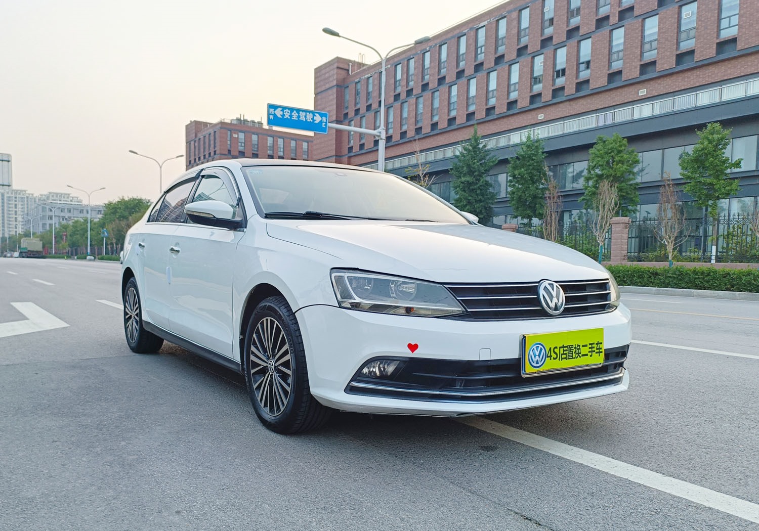 济南大众 速腾 2016款 230TSI 25周年纪念版