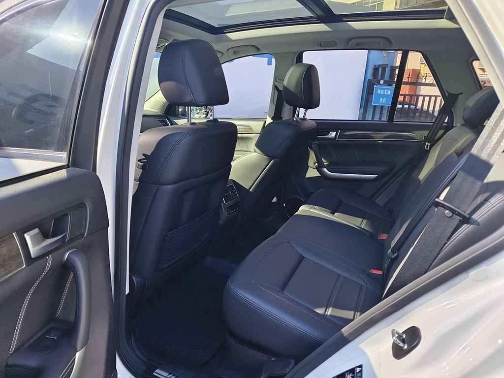 济南哈弗 哈弗H8 2015款 2.0T 两驱舒适型
