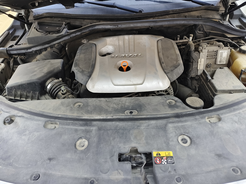 济南哈弗 哈弗H8 2015款 2.0T 两驱舒适型