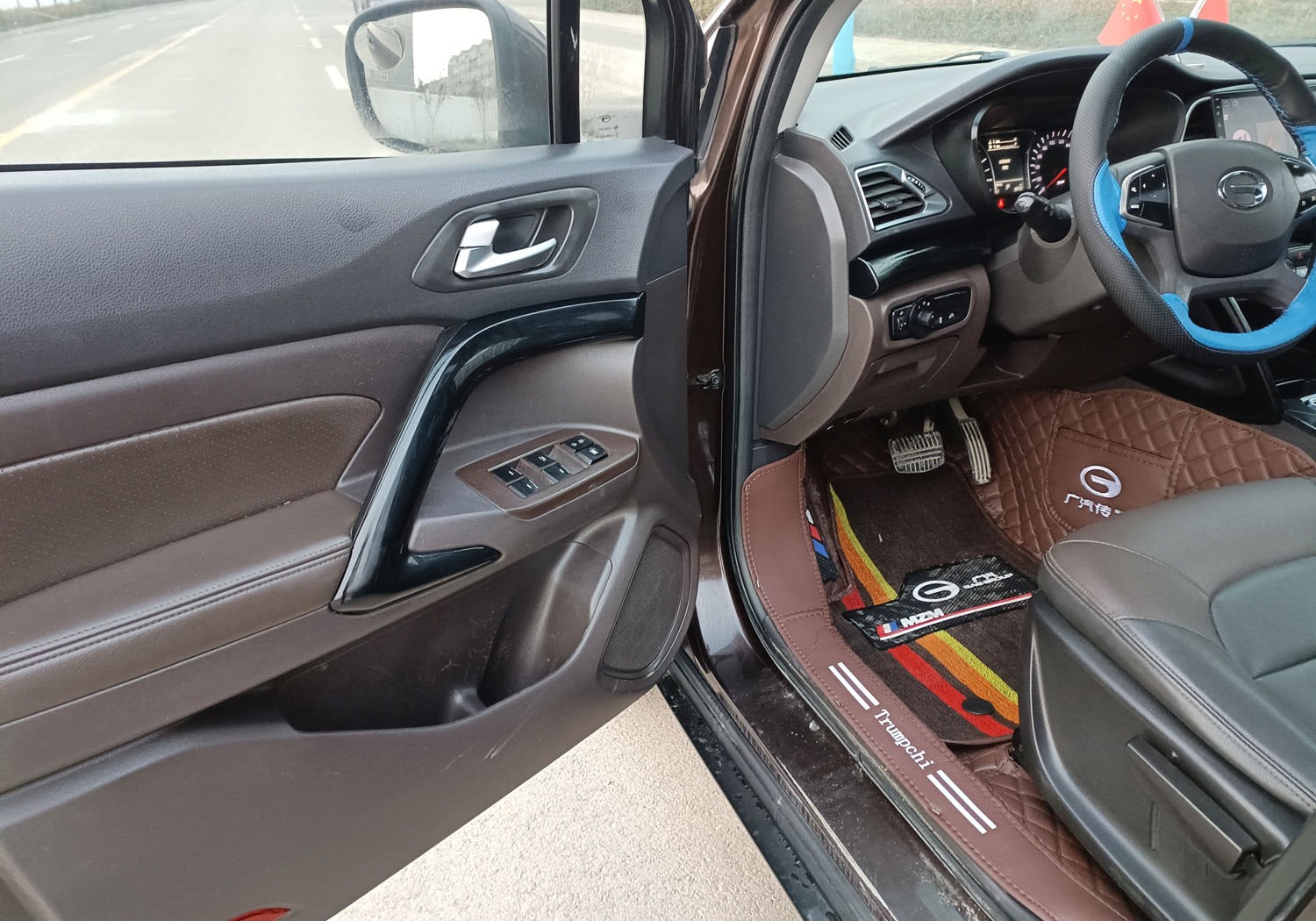 济南广汽传祺 传祺GS4 2017款 235T 自动两驱尊贵版