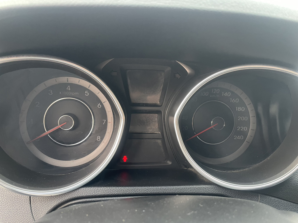 济南现代 朗动 2015款 1.6L 手动领先型