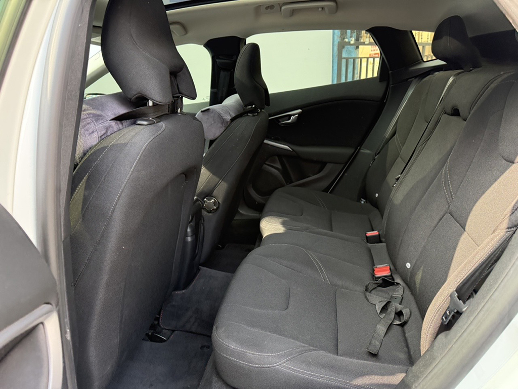 济南沃尔沃 沃尔沃V40(进口) 2017款 T3 智尚版