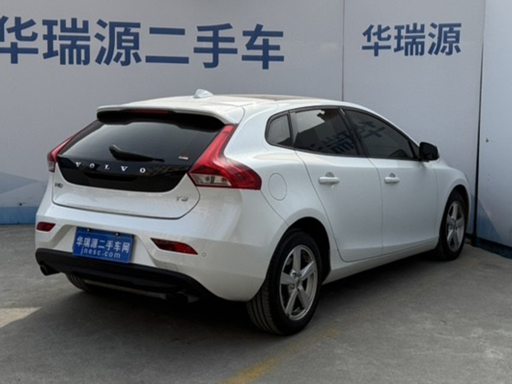 济南沃尔沃 沃尔沃V40(进口) 2017款 T3 智尚版