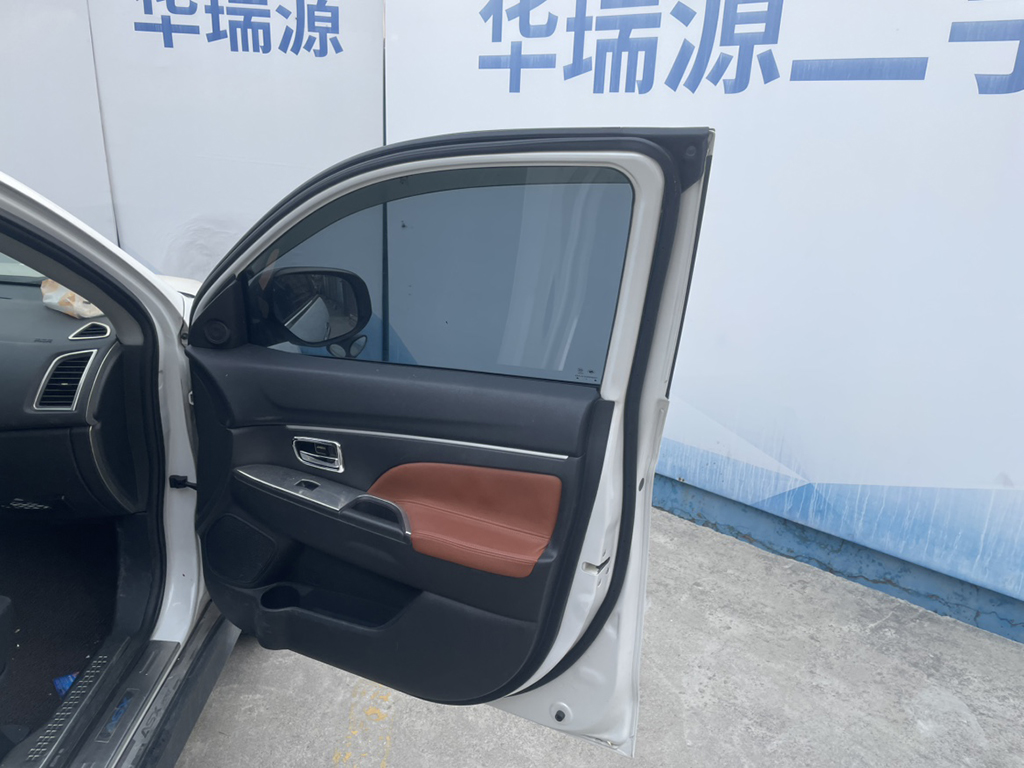 济南三菱 劲炫ASX 2013款 2.0L CVT两驱精英版