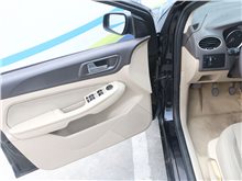 济南福特-福克斯-2009款 三厢 1.8L 手动舒适型