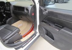 济南Jeep 指南者(进口) 2013款 2.0L 两驱炫黑豪华版