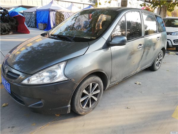 东风风行 景逸suv 2011款 1.5xl mt 尊贵型