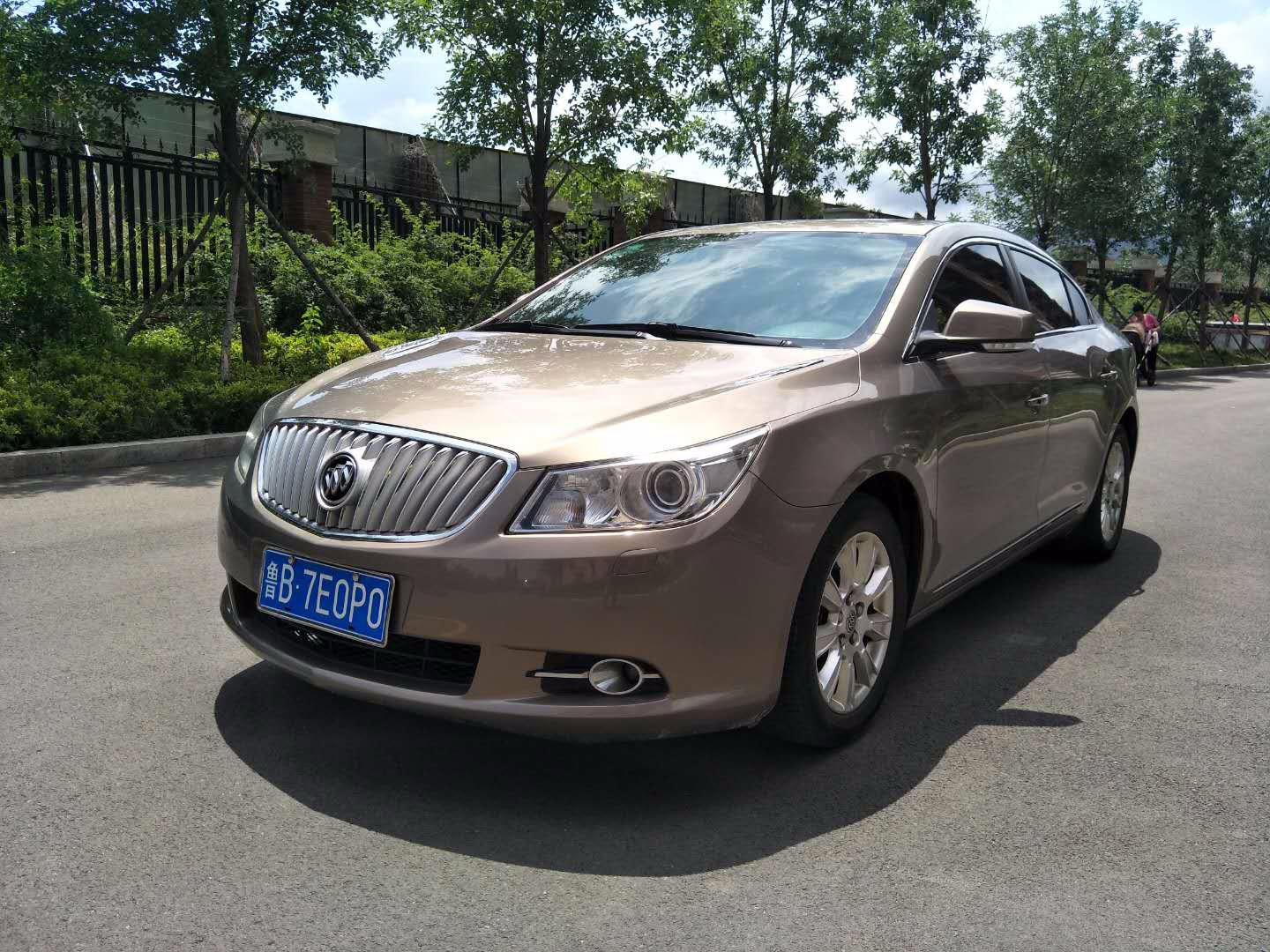 别克君越2010款24手自一体豪华版