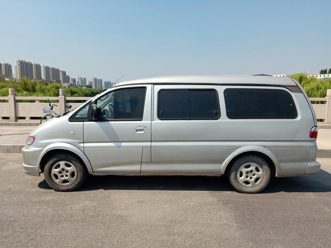 东风风行菱智2008款q720lmt长轴创业版