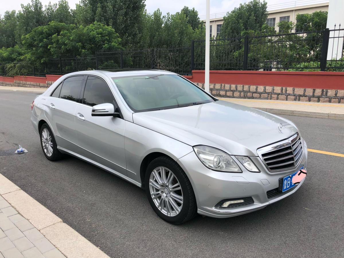 奔驰e级2011款e200lcgi18手自一体优雅型