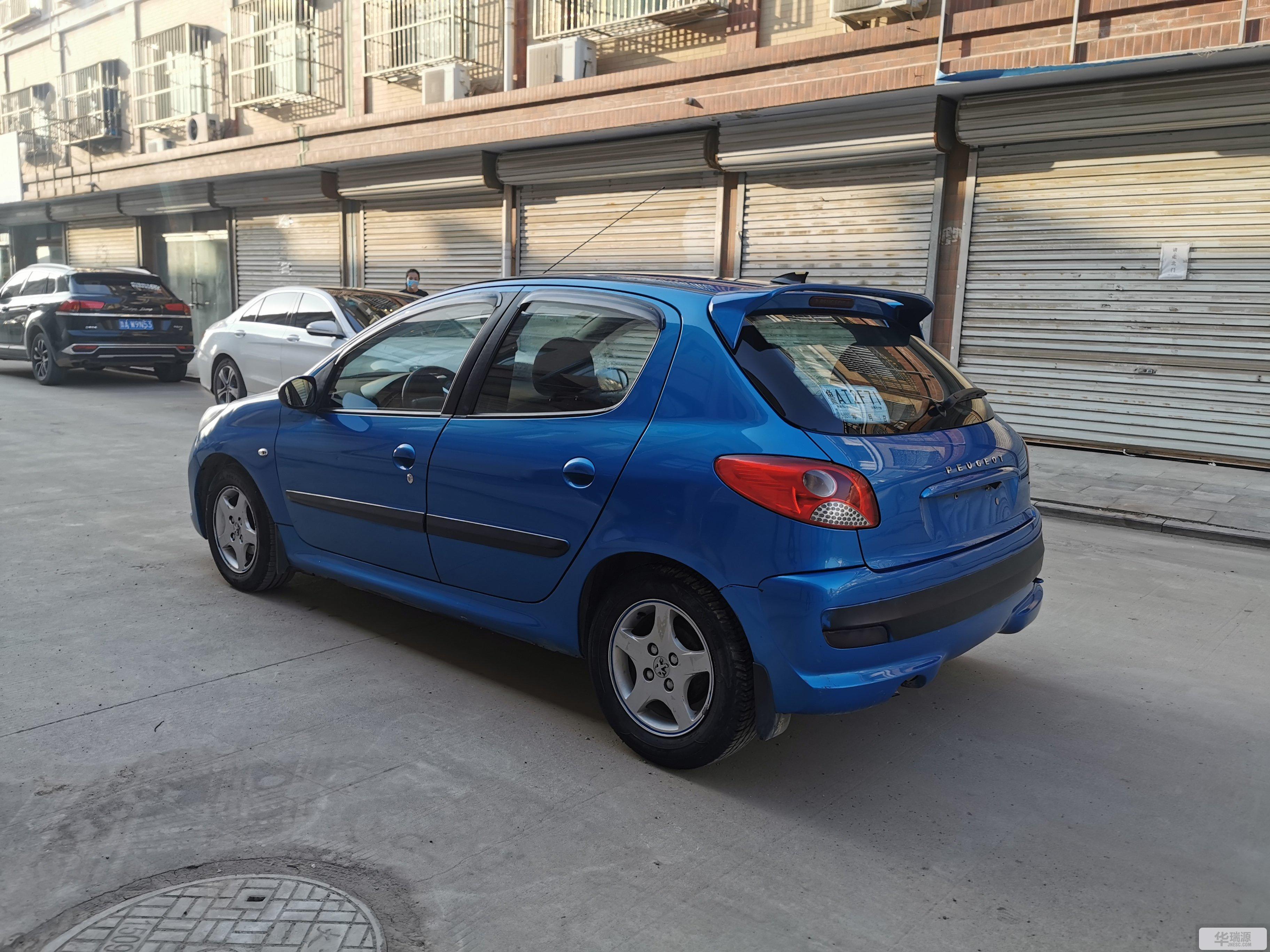 标致2072011款两厢16l手动驭乐版