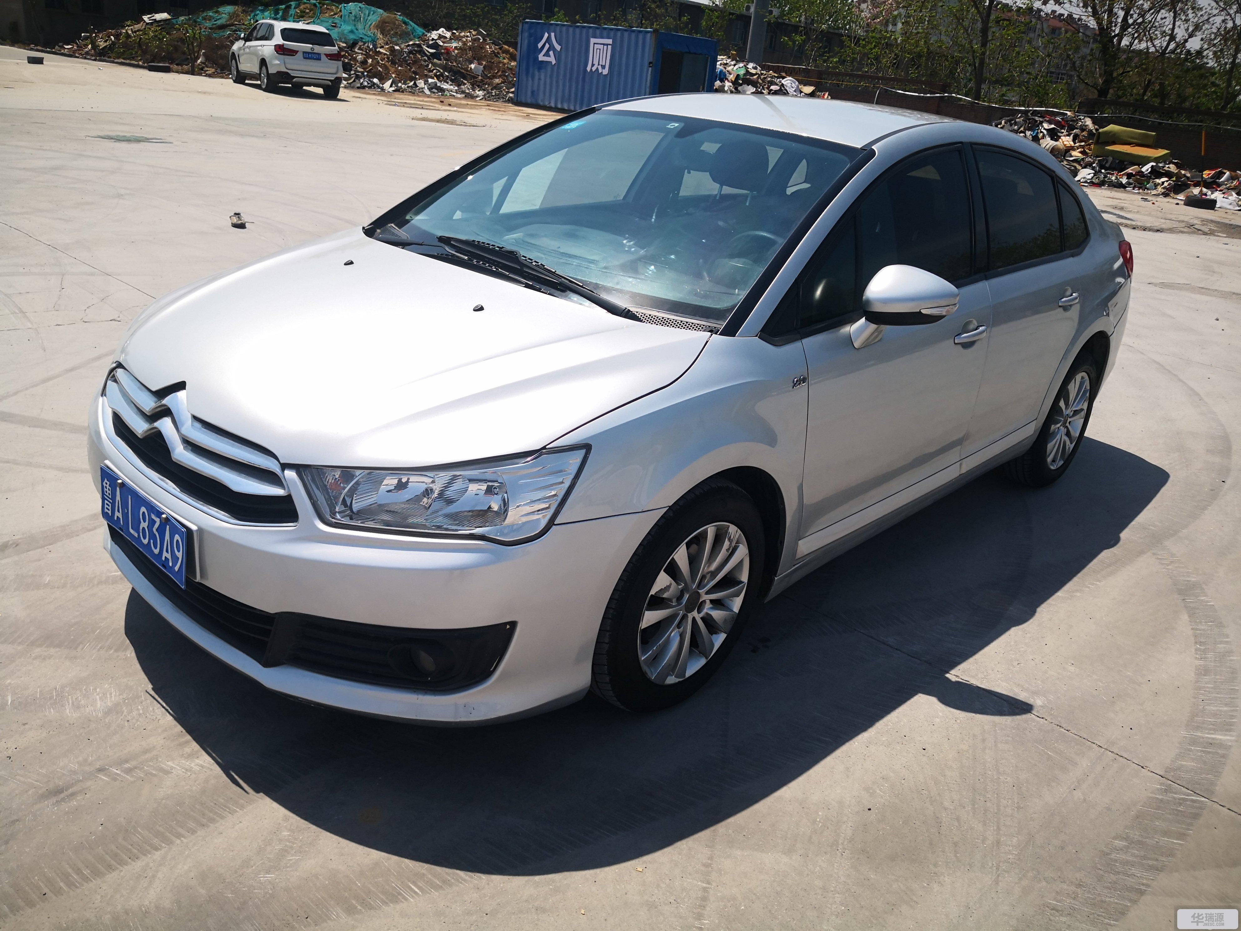 雪铁龙 世嘉三厢 2012款 三厢 2.0l 自动品驭型