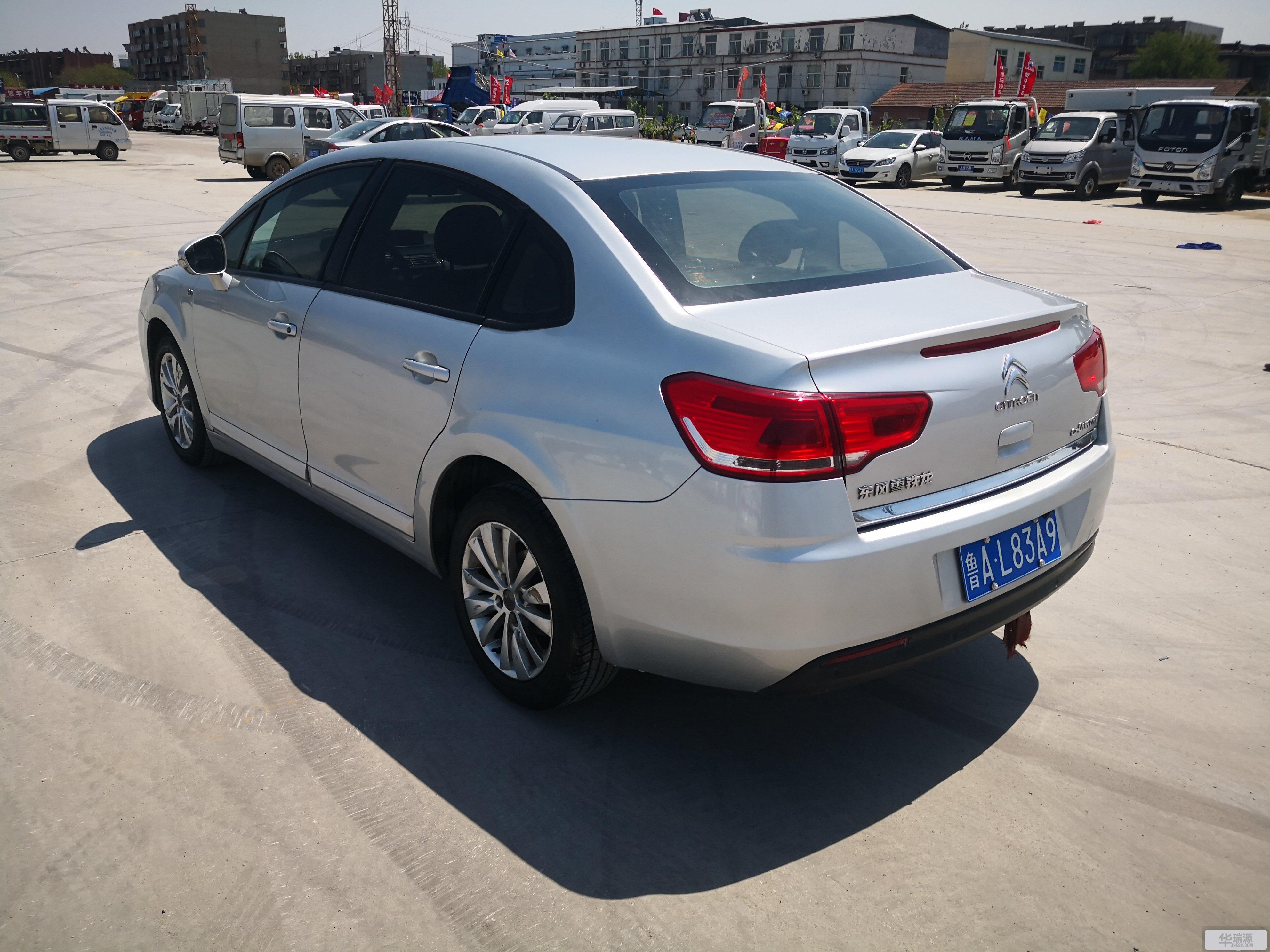 雪铁龙 世嘉三厢 2012款 三厢 2.0l 自动品驭型