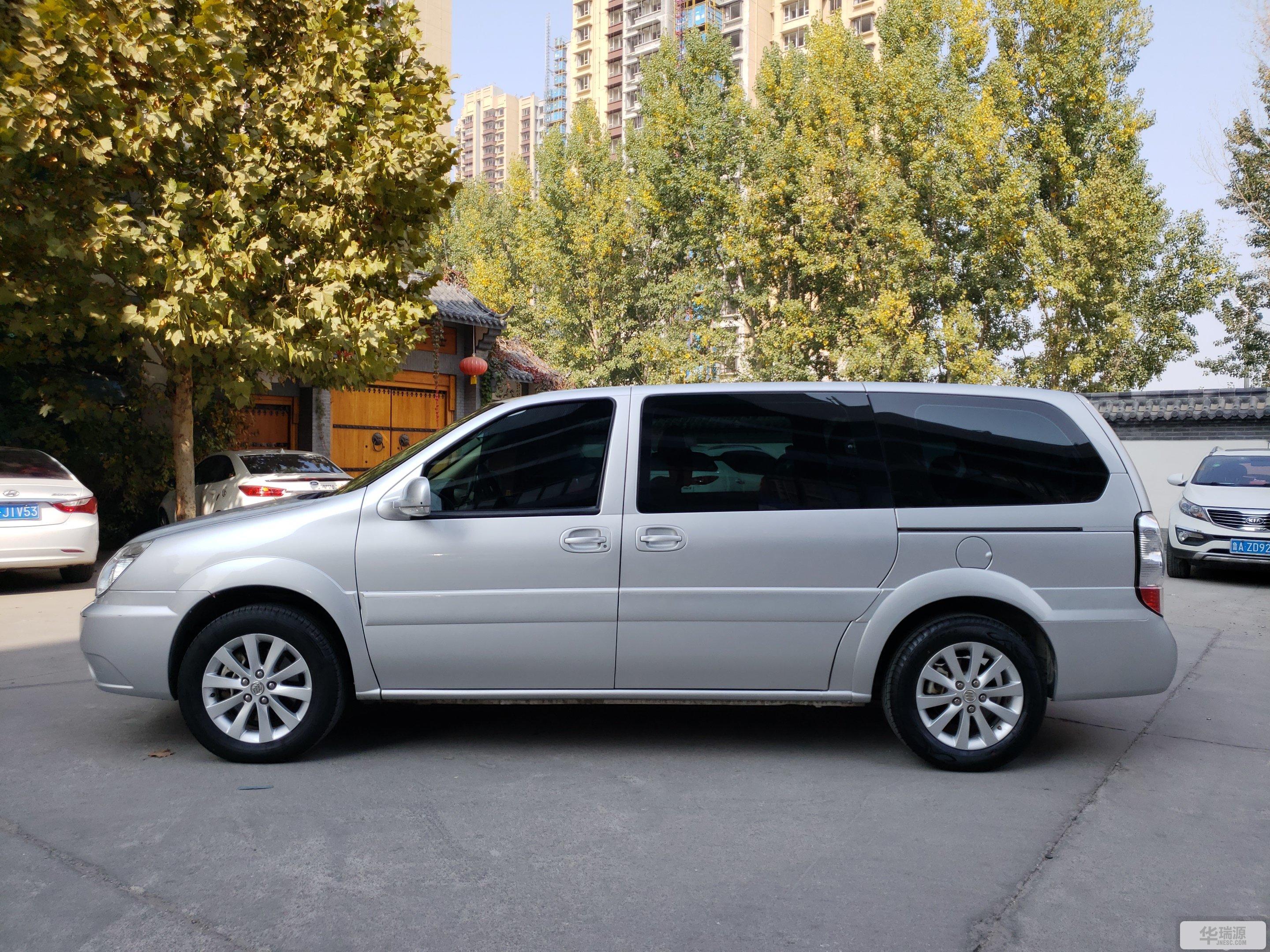 别克gl8 2014款 2.4l 行政版