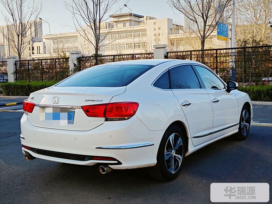 济南本田 思铂睿 2015款 2.4L 尊贵版