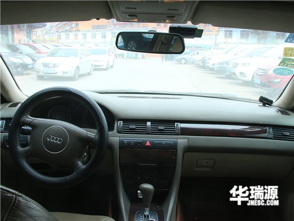 那些高档经典老车，现在仅3万左右，值得买吗？